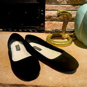 NEW Soda ballet flats - sz 6 - black